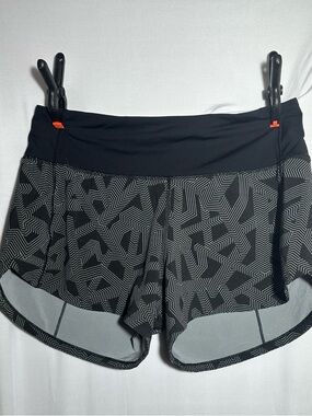 Lululemon Speed Up Shorts - Formation Alpine White Black Geometric - Size Small